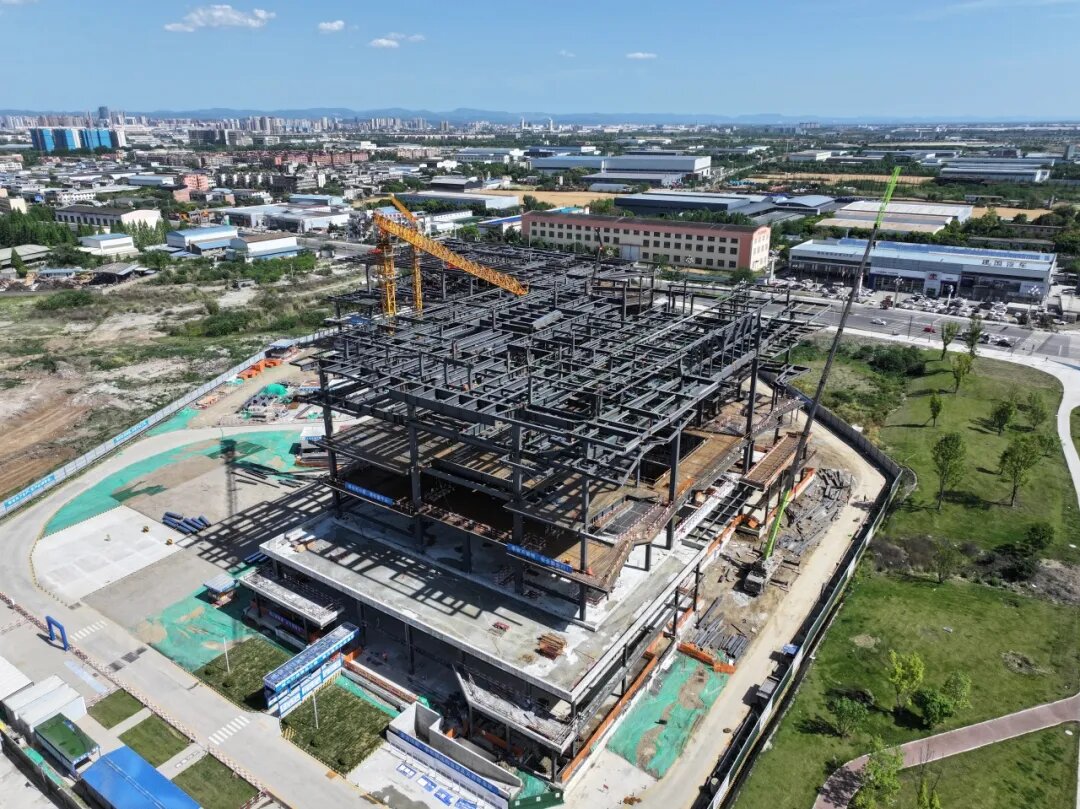 一線傳真│奮斗不止，筑鼎未來——市博物館建設(shè)項目主體結(jié)構(gòu)順利封頂